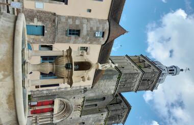 Fontaine Jean-Baptiste Caristie et basilique Saint Andoche © Office du Tourisme Saulieu Morvan