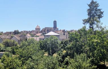 Arnay-le-Duc vue depuis la Flaine © Mairie d’Arnay-le-Duc