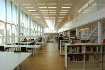 Salle de lecture des archives départementales de la Nièvre © Archives départementales de la Nièvre