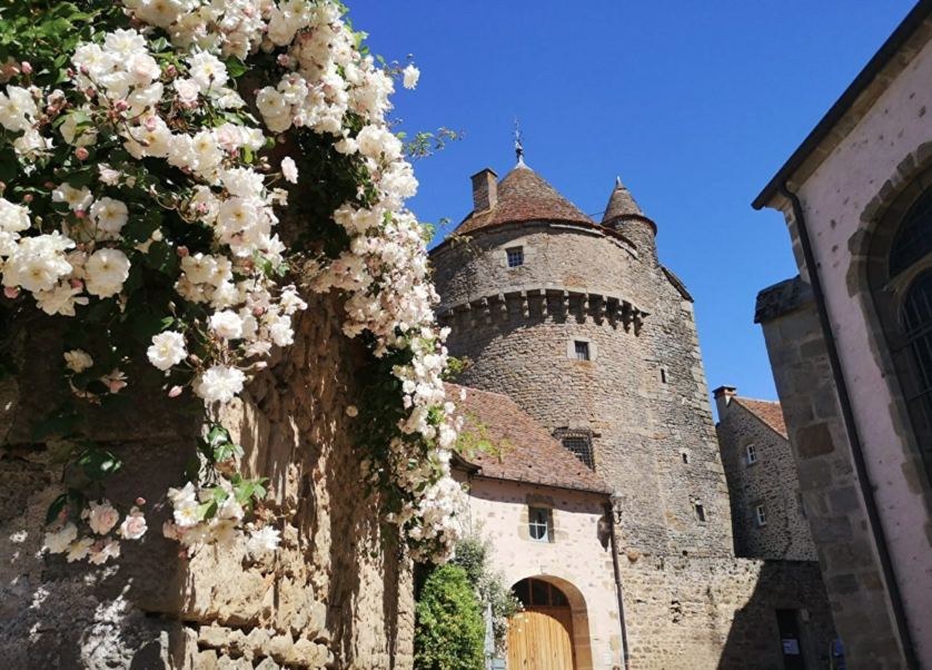 Vue de la Tour de la Motte Forte - Crédits Office du Tourisme du Pays d'Arnay Liernais © Office du Tourisme du Pays d’Arnay Liernais
