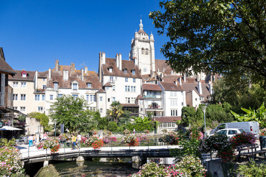 Dole, canal des tanneurs et collégiale Notre-Dame © Jérôme Génée
